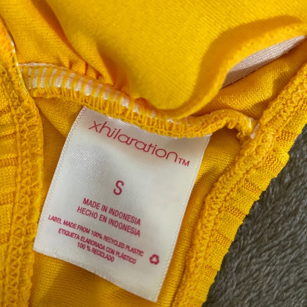 Yellow Ribbed Bikini Top - Picture 4 of 4